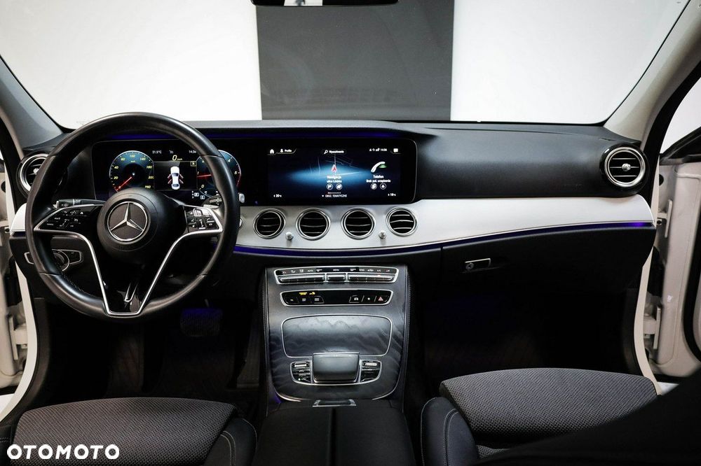 Mercedes-Benz Klasa E 220 d 4-Matic AMG - 14
