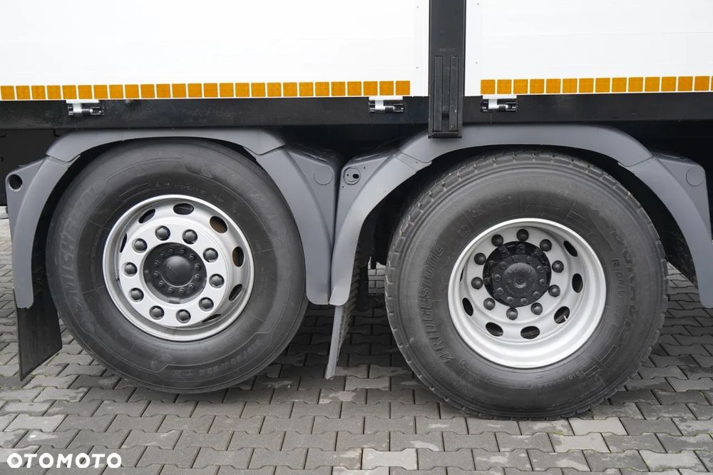 MAN TGS 26.440 / 6X2 / SKRZYNIOWY 7,5 M / OŚ PODNOSZONA  + HDS PALFINGER PK 18002  / MAX UDŹWIG: 6 000 KG / STEROWANIE RADIOWE / ROTATOR / KLIMA POSTOJOWA /  MANUAL / EURO 6 - 24