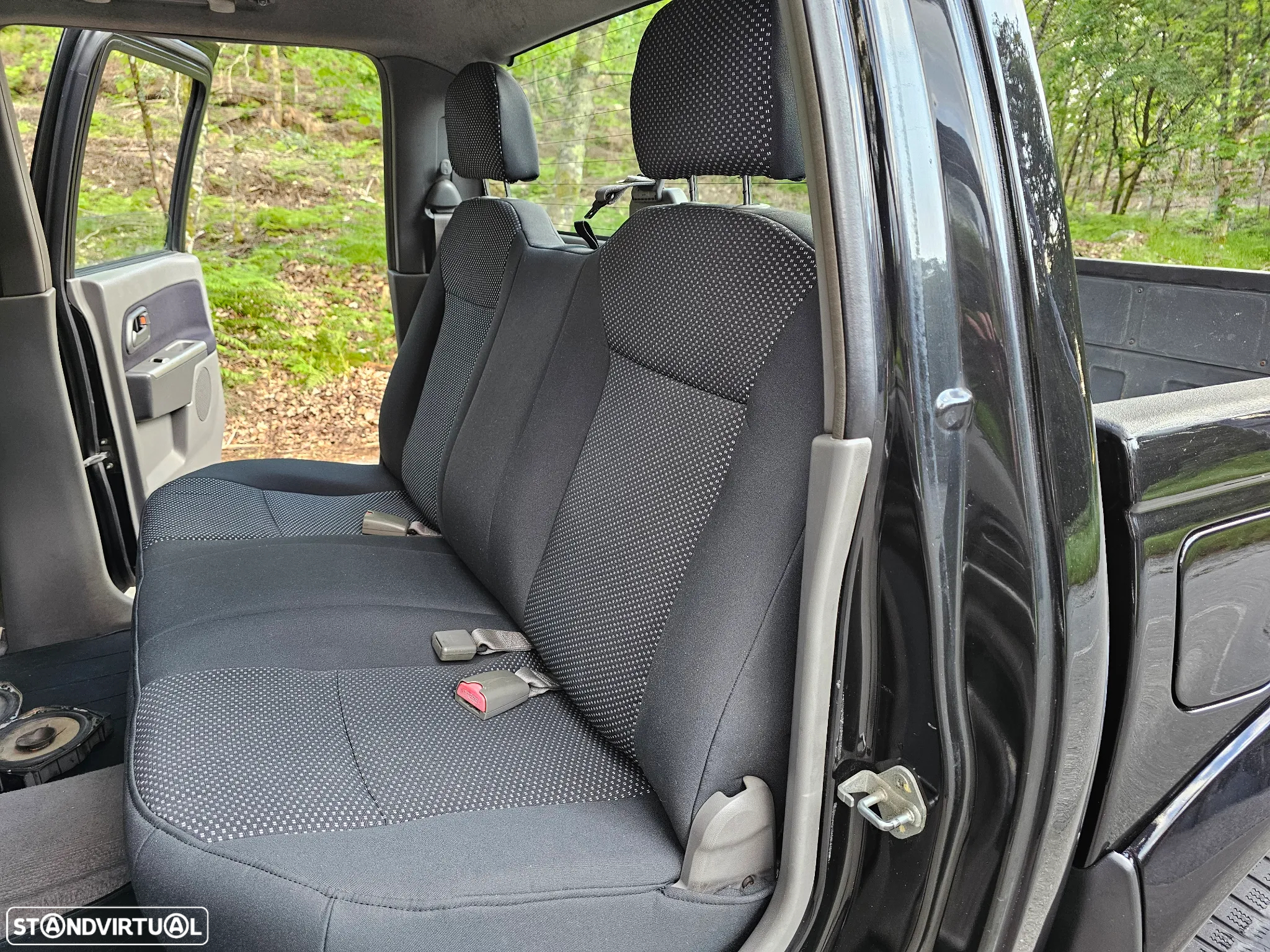 Isuzu D-Max 2.5 DTi CD 4WD LS - 12