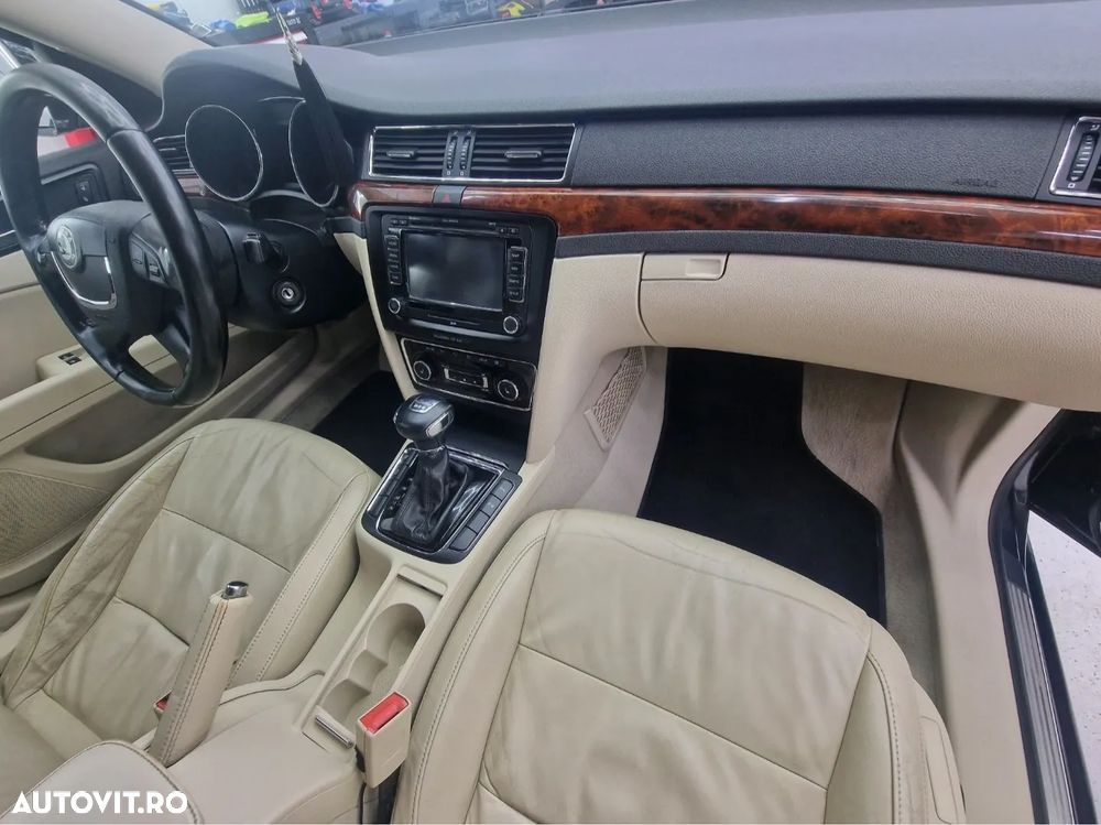 Skoda Superb 2.0 TDI Ambition DSG - 4