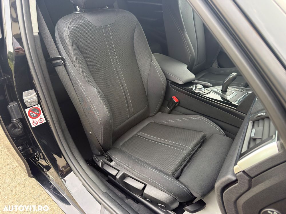 BMW Seria 3 320d Aut. Sport Line - 40