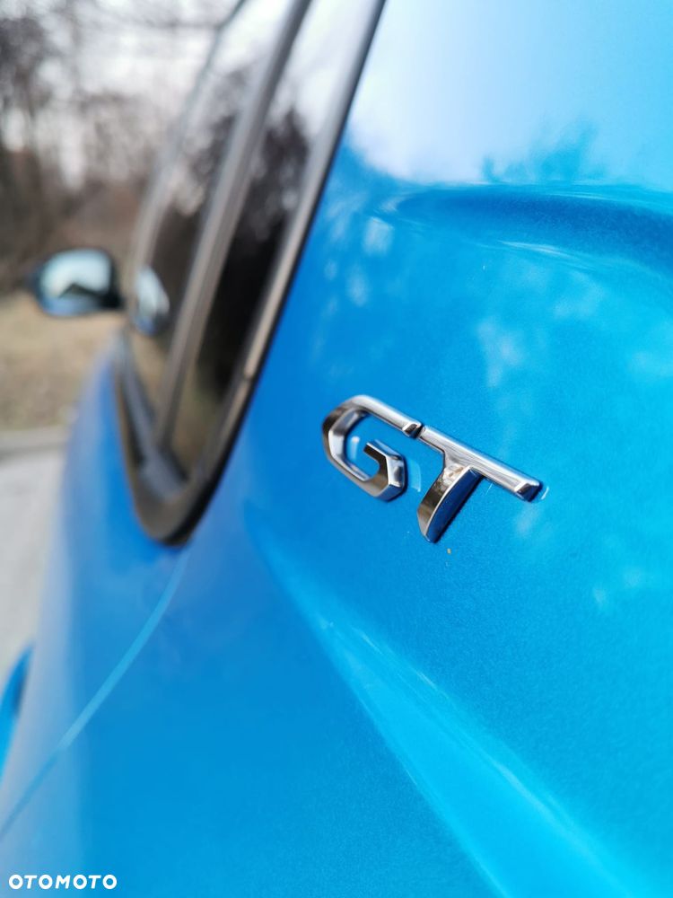 Peugeot 208 - 18