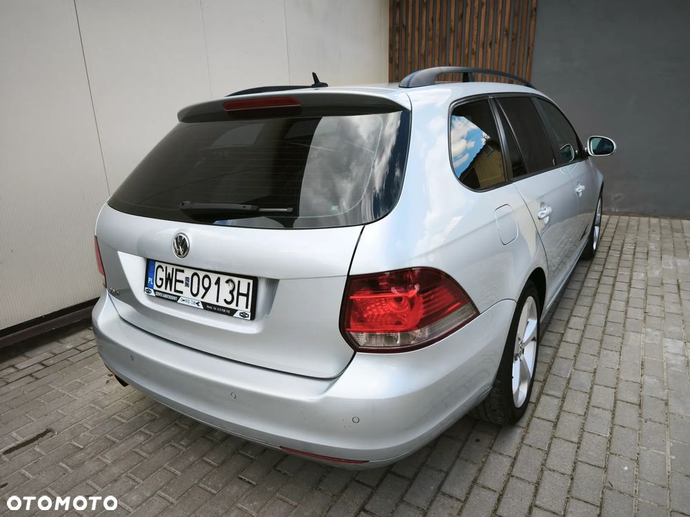 Volkswagen Golf 1.6 TDI Comfortline DSG - 6