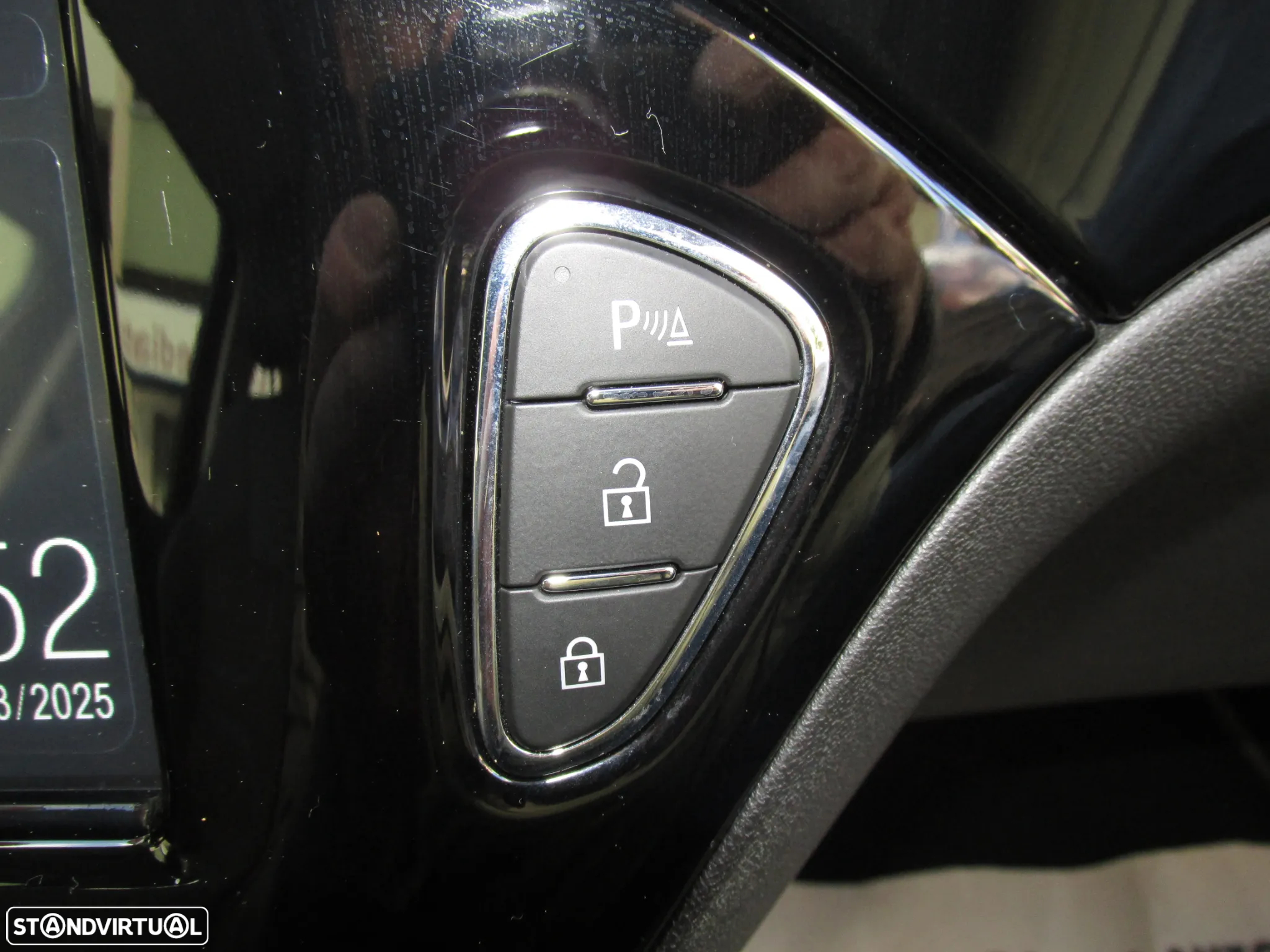 Opel Adam 1.0 T Rocks - 33
