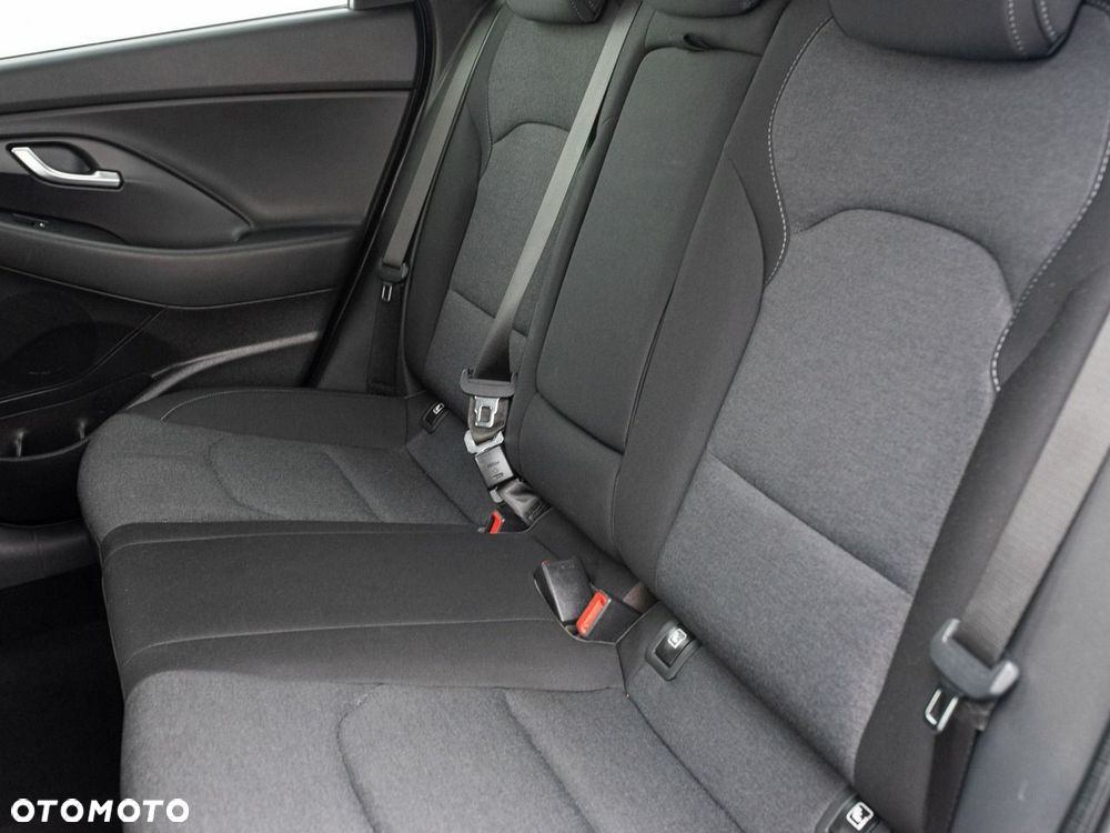 Hyundai i30 1.5 DPI Comfort - 23