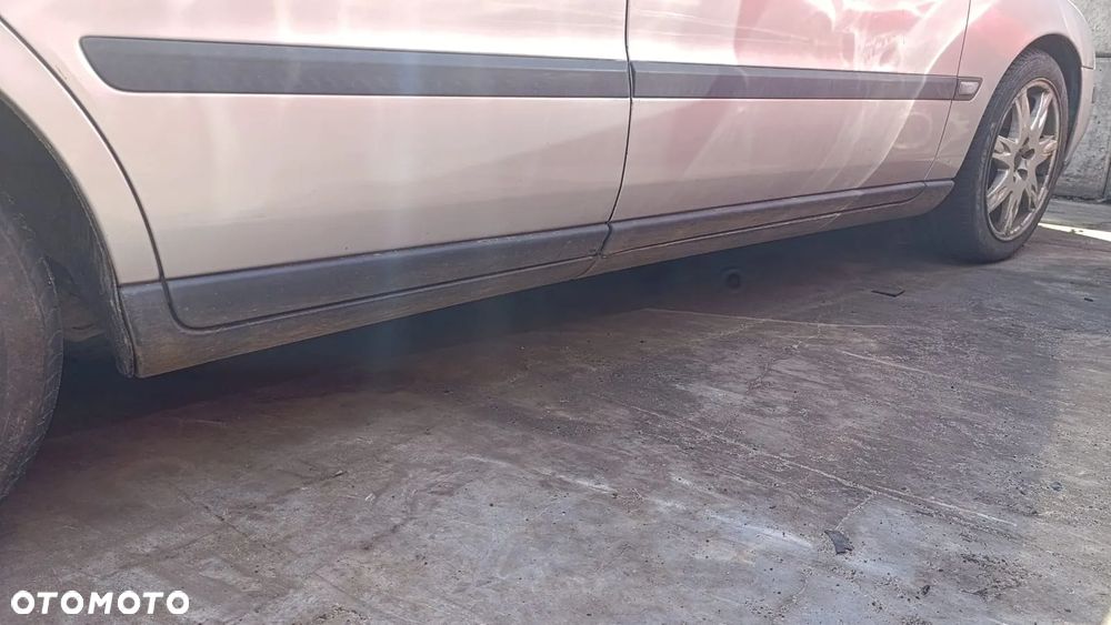 35459 volvo  s60 2.4D D5244T 163 km na częśći lakier 42-600 - 13