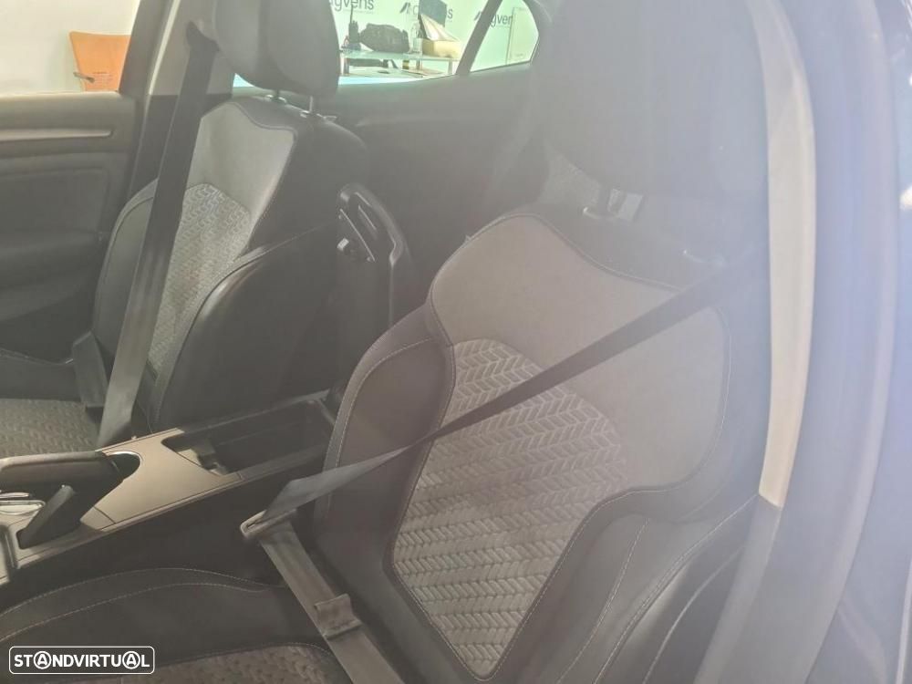 Renault Mégane 1.5 Blue dCi Limited - 4