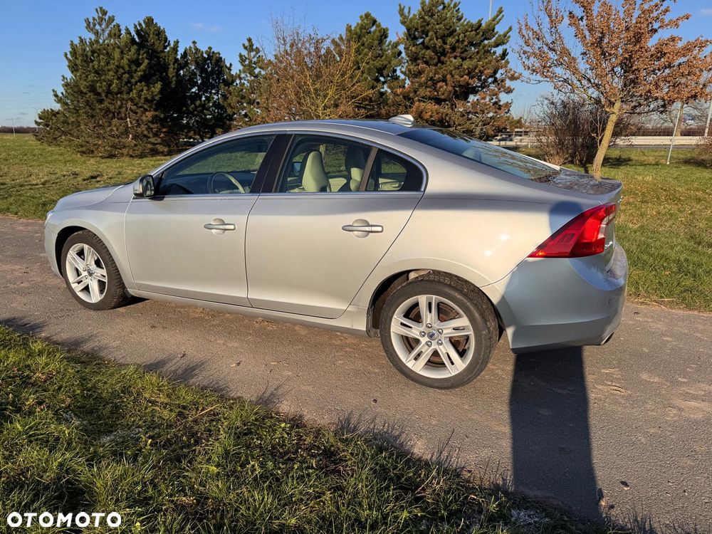 Volvo S60 T5 Geartronic Momentum - 5