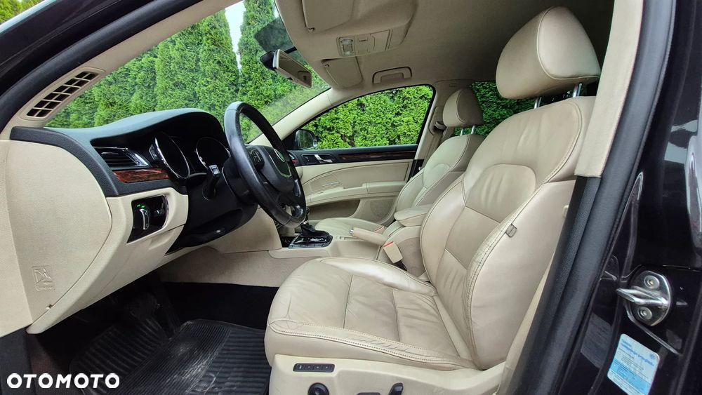 Skoda Superb 2.0 TDI L&K DSG - 14