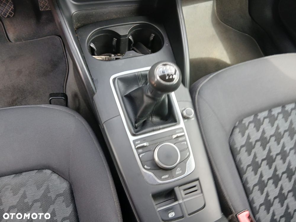 Audi A3 Sportback 1.6 TDI ultra Attraction - 18