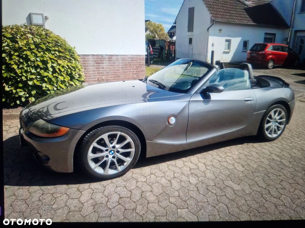 BMW Z4 2.2i - 7