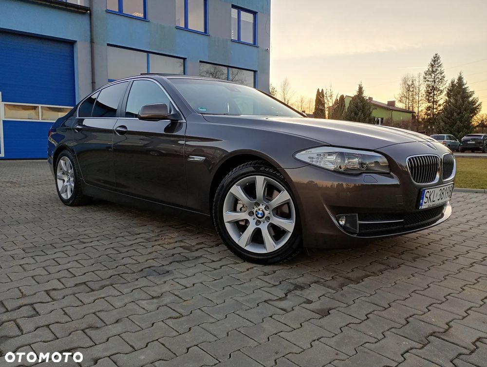 BMW Seria 5 520d - 14