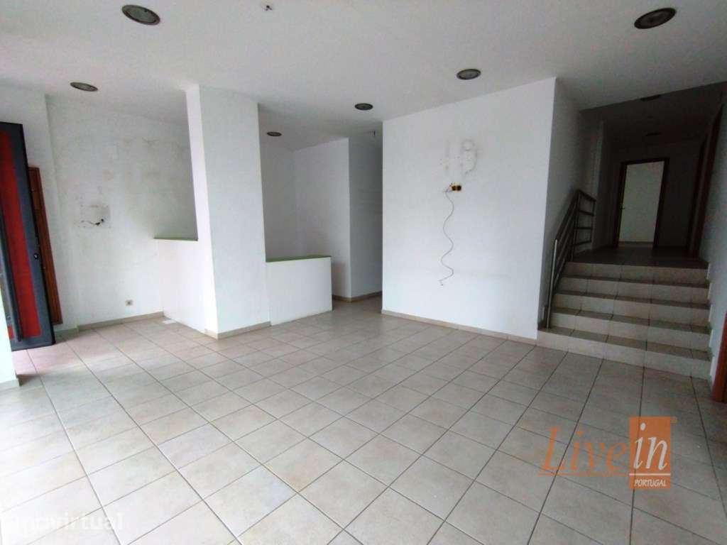 Excelente Espaço Comercial à em Odivelas Quinta da Memória - Grande imagem: 3/19