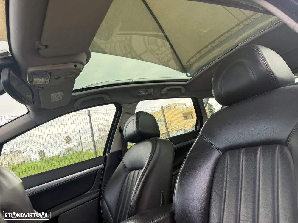 Peugeot 407 SW 1.6 HDi Executive FAP - 18