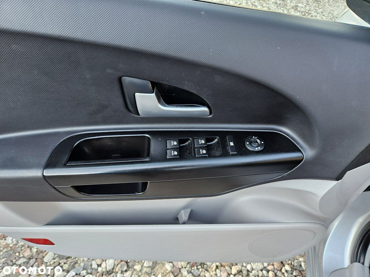 Kia Ceed - 16
