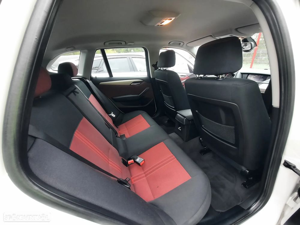 BMW X1 18 d xDrive Line Sport - 33