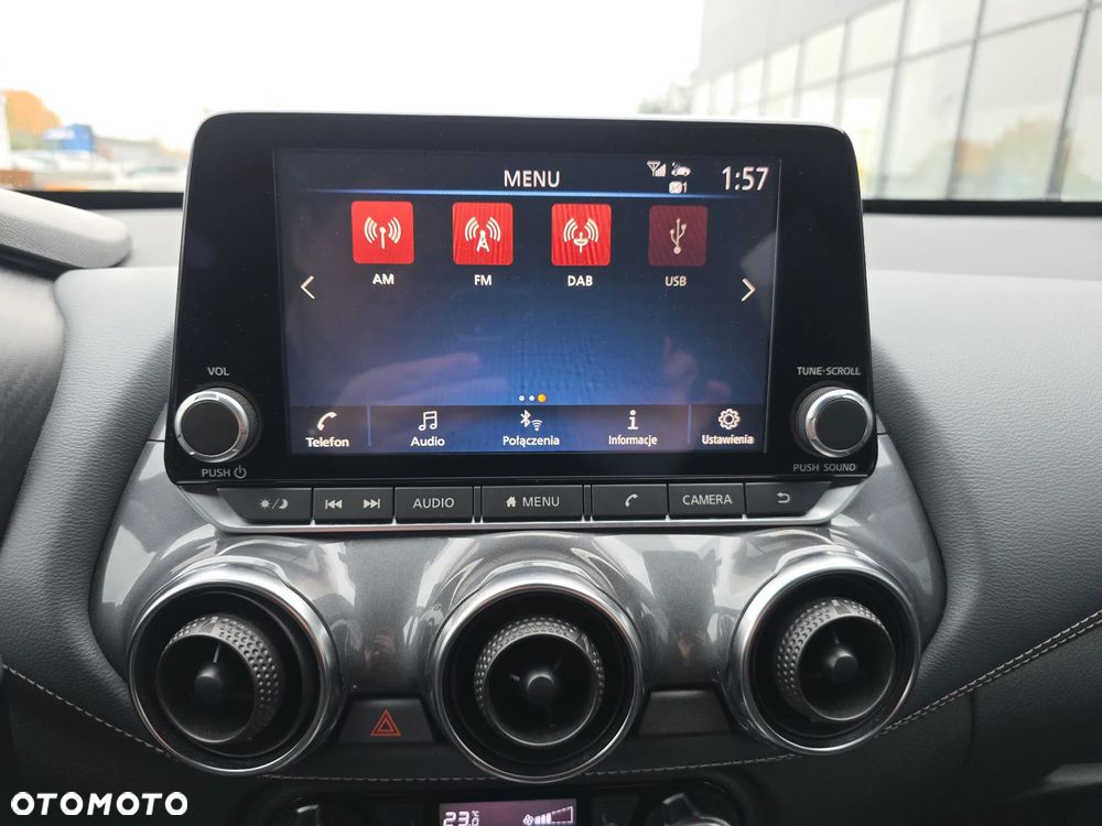 Nissan Juke 1.0 DIG-T N-Connecta DCT - 23