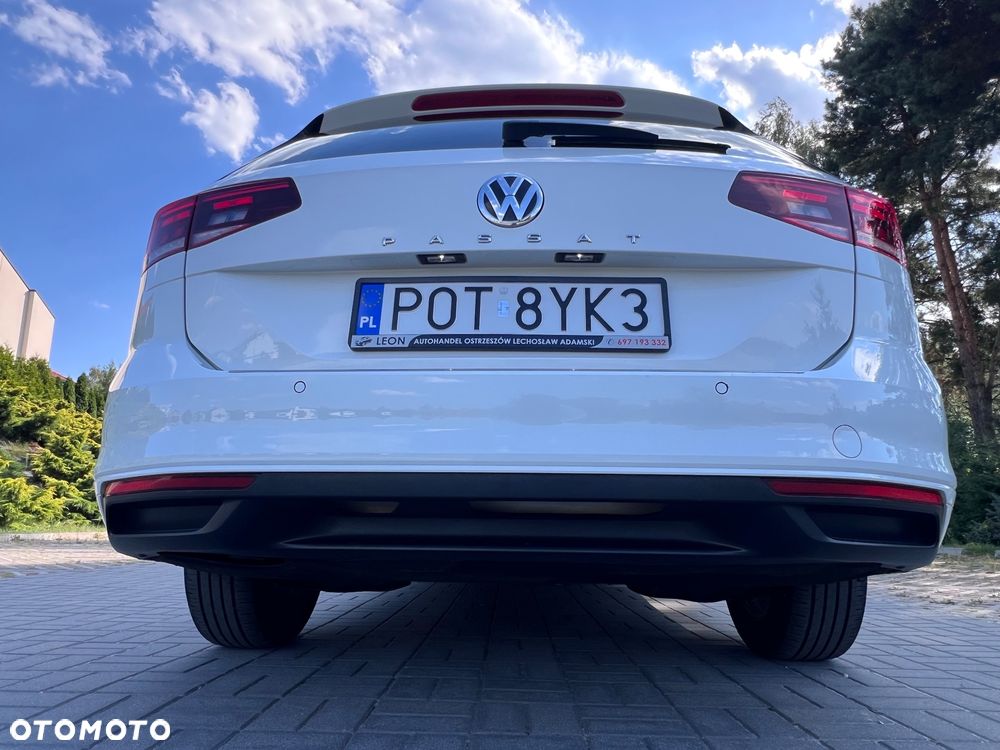 Volkswagen Passat - 8