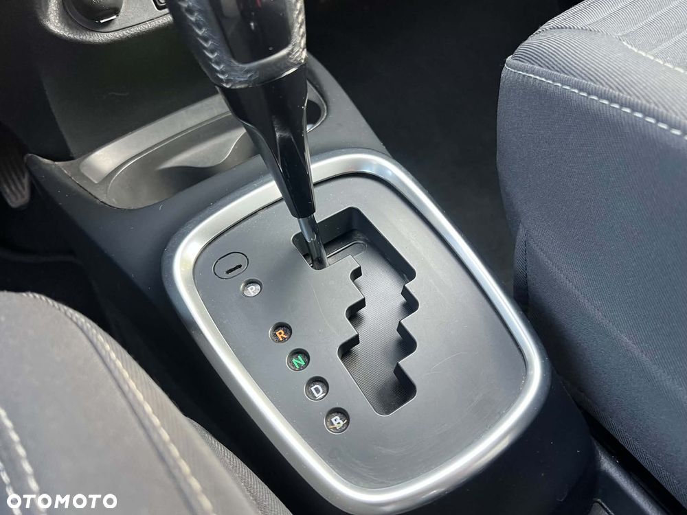 Toyota Yaris Hybrid 1.5 Selection Elegant - 18