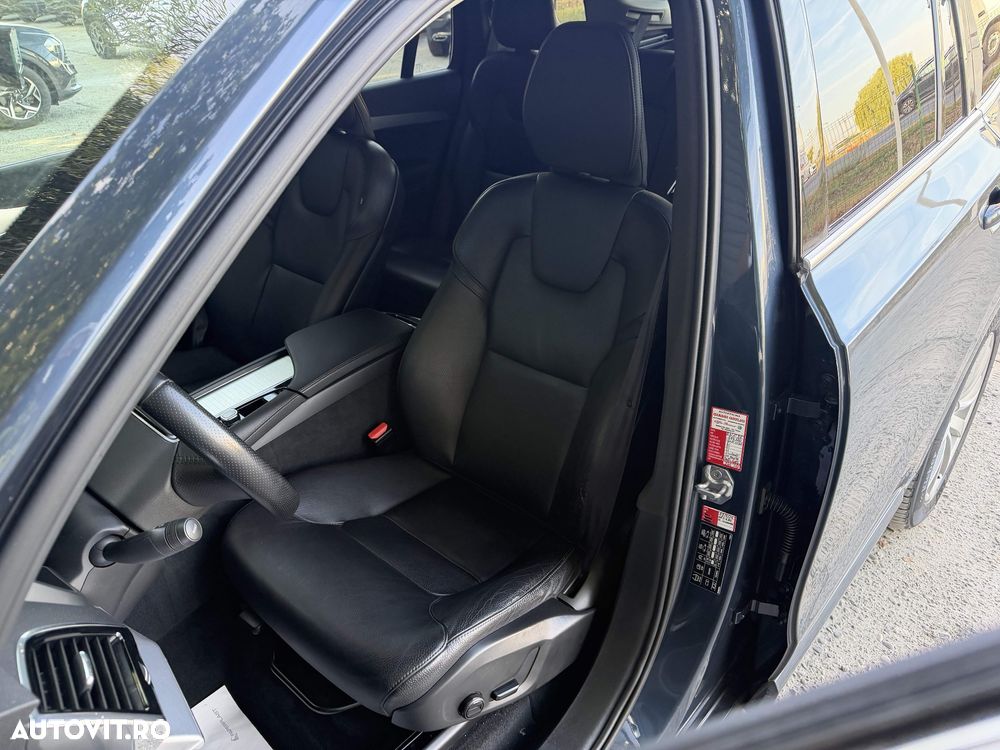 Volvo XC 90 D5 AWD Geartronic Momentum - 13