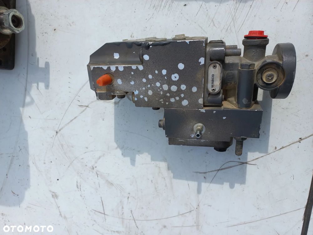 Komprersor,zbiornik pneumatyczny,ACX3065090,sprężarka powietrza,massey,valtra,fendt,ACV082333A,F842880141020 WABCO,zawór hamulcowy, - 2