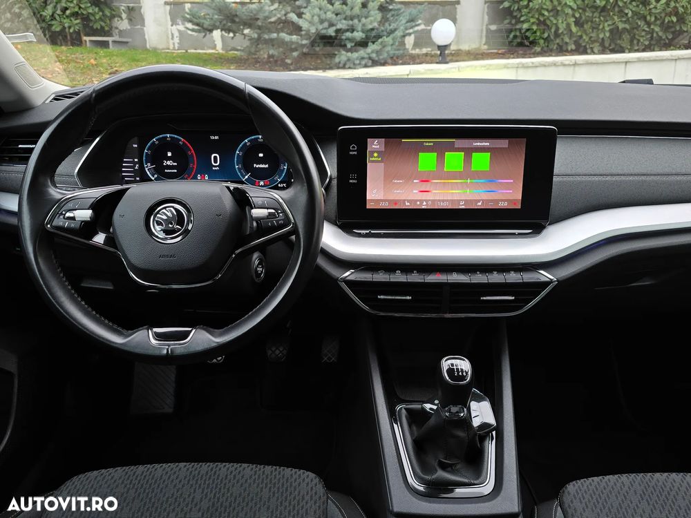 Skoda Octavia 2.0 TDI Premium Edition - 12