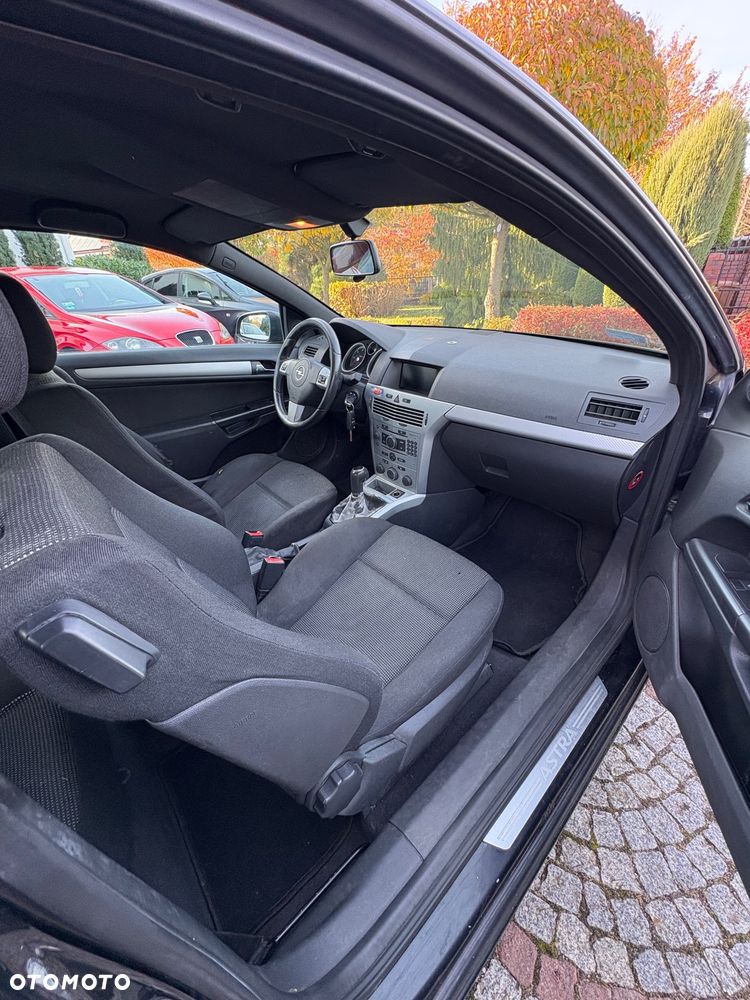 Opel Astra GTC 1.9 CDTI Sport - 14