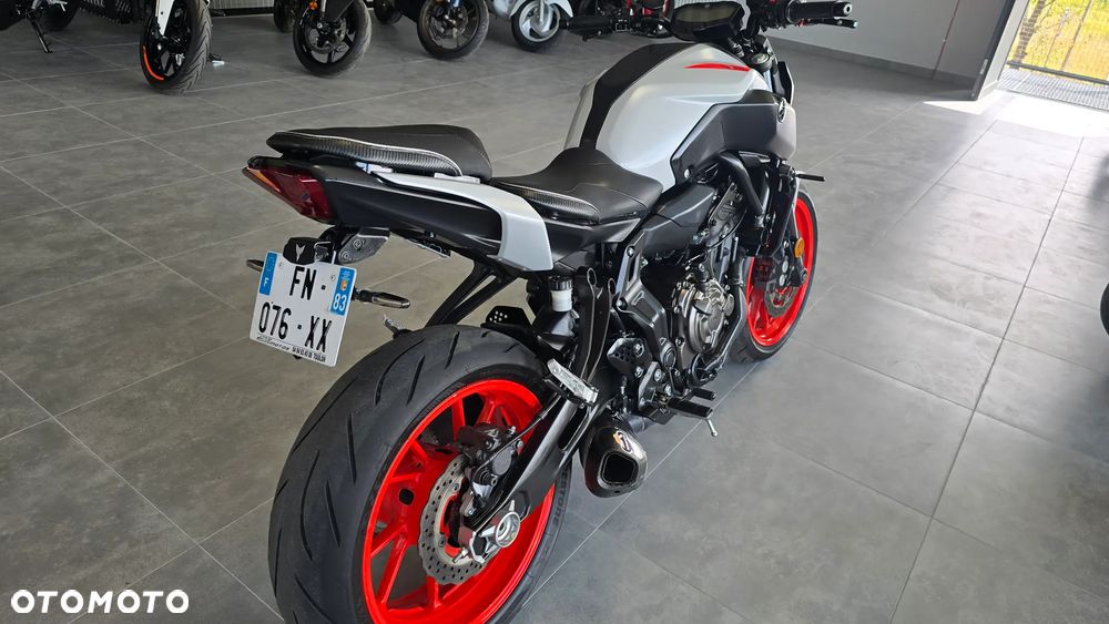 Yamaha MT - 30
