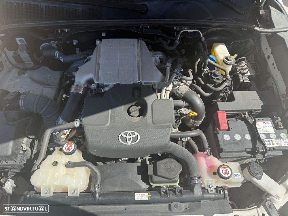 Toyota Hilux 2.4 D-4D 2WD CE CM - 20