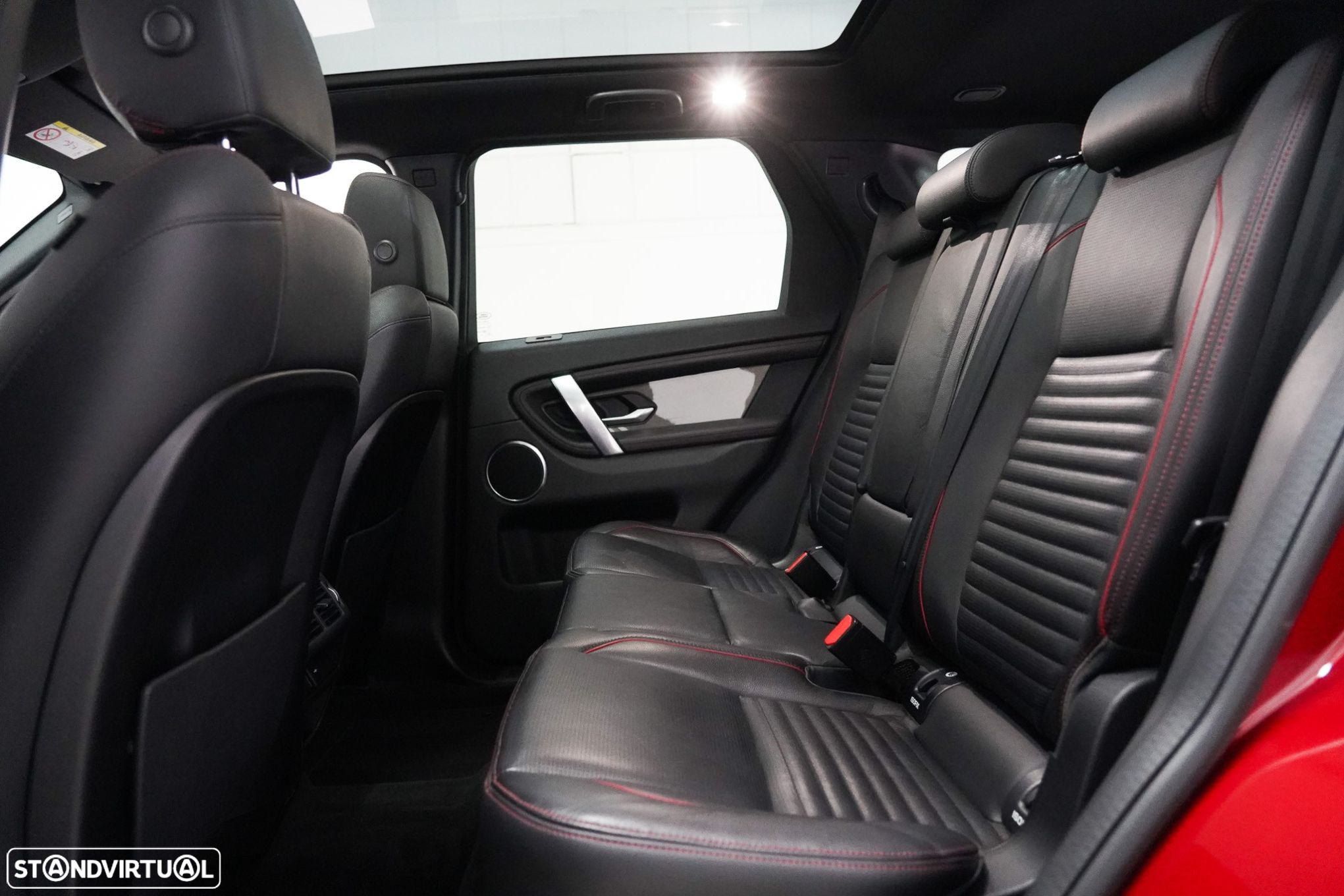 Land Rover Discovery Sport 2.0 D AWD R-Dynamic HSE - 7