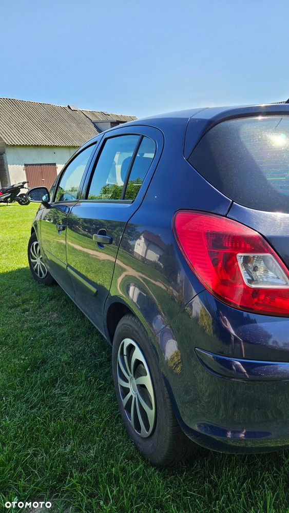 Opel Corsa 1.2 16V Cosmo - 3