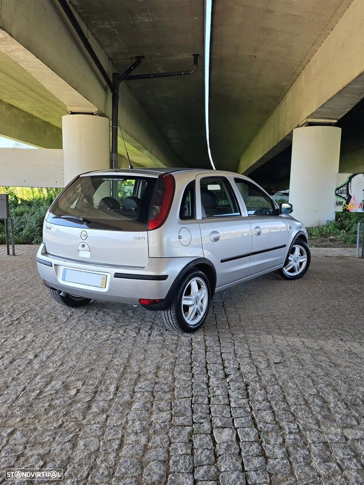 Opel Corsa 1.3 CDTi Enjoy - 4