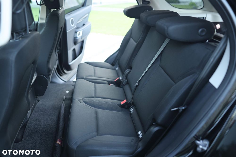 Land Rover Discovery 2.0 Sd4 - 25