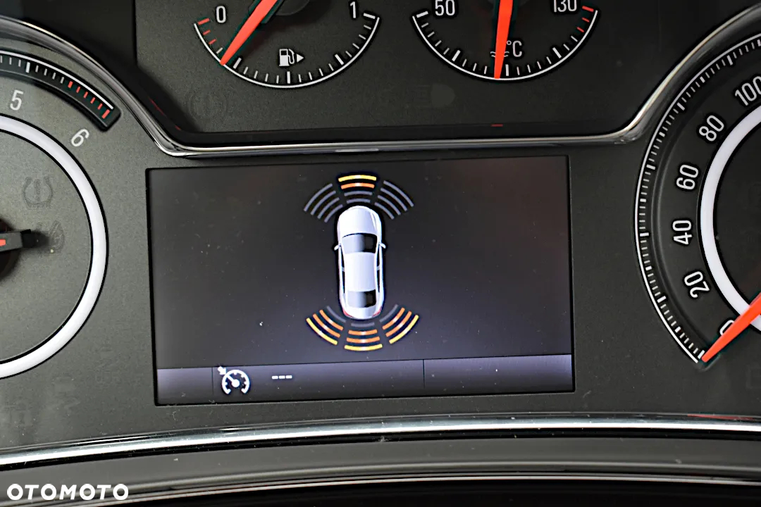 Opel Insignia 2.0 CDTI Cosmo ecoFLEX S&S - 23