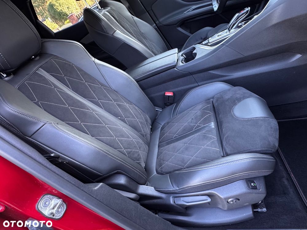 Peugeot 3008 BlueHDi 180 Stop & Start EAT8 GT - 29