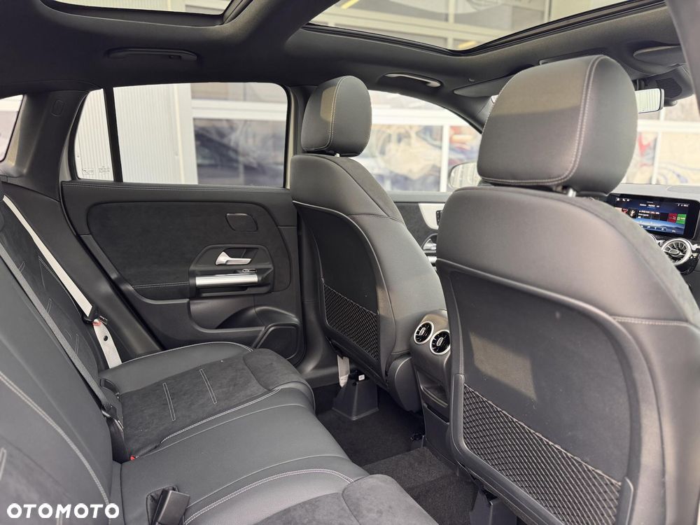 Mercedes-Benz GLA 220 mHEV 4-Matic AMG Line 8G-DCT - 19