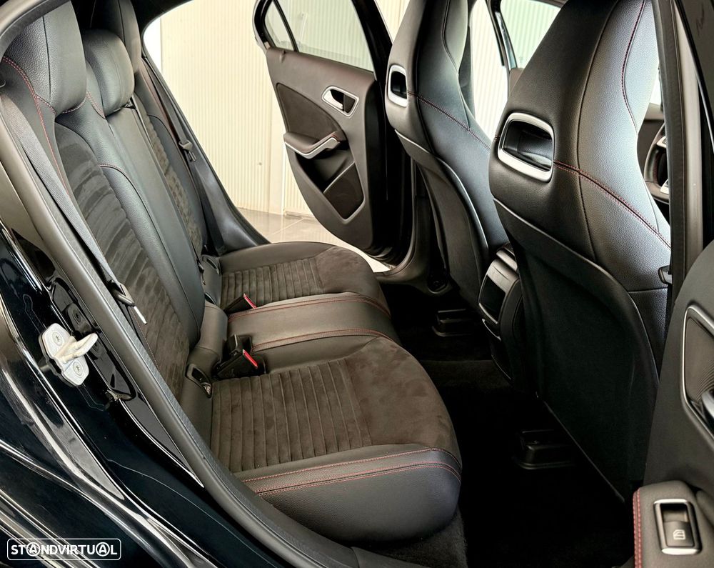 Mercedes-Benz A 180 d AMG Line - 28