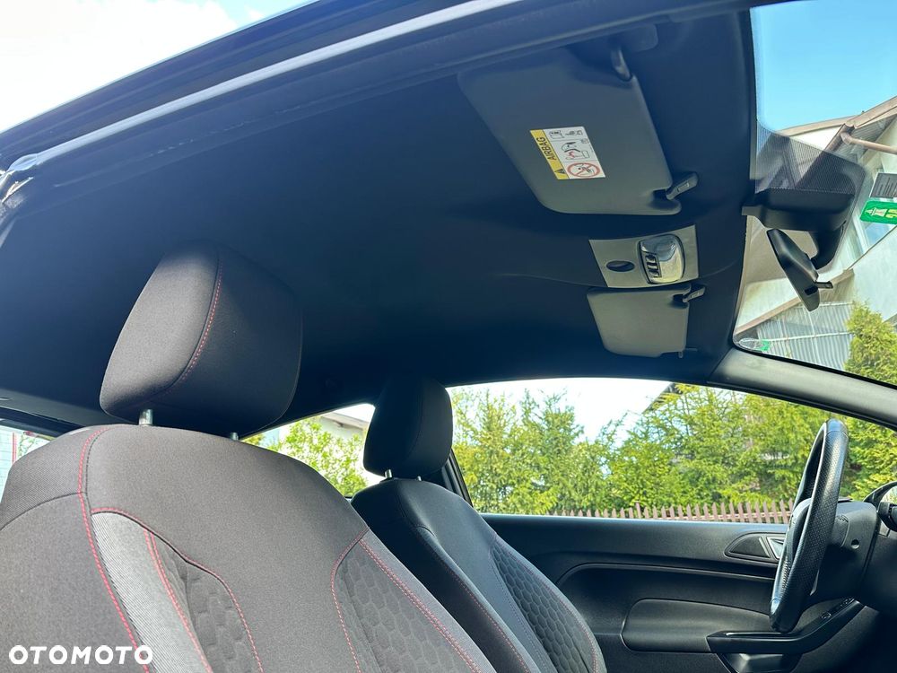 Ford Fiesta 1.0 EcoBoost S&S ST-LINE X - 25