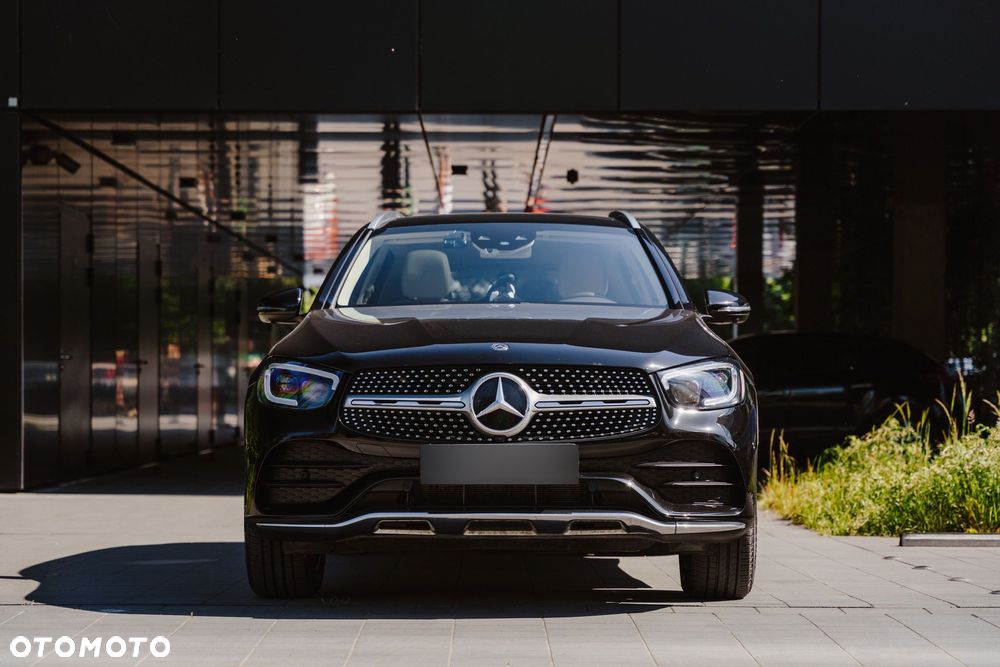 Mercedes-Benz GLC 300 4-Matic - 2