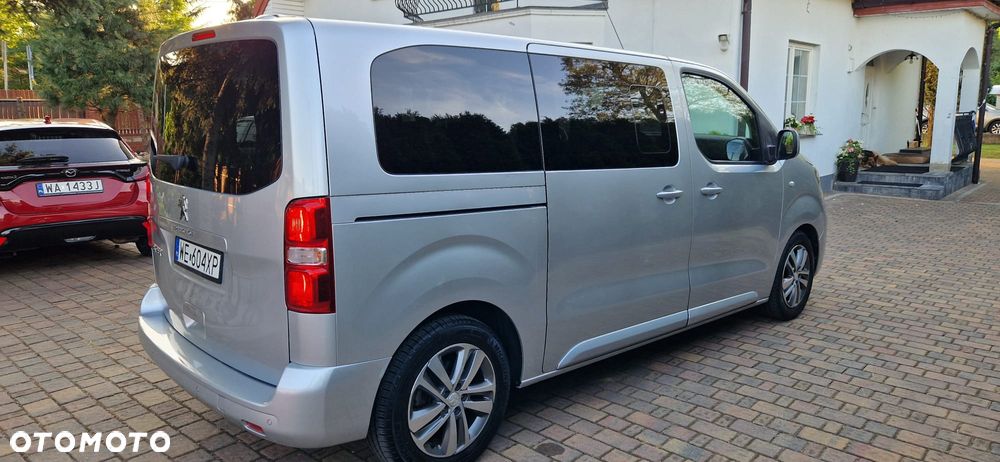 Peugeot Traveller - 6