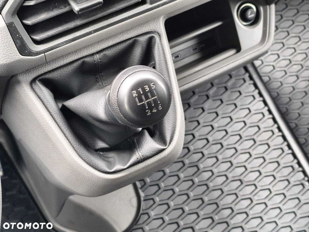 Volkswagen Crafter Crafter 35 TDI 140KM 14,4m3 VAN - 18