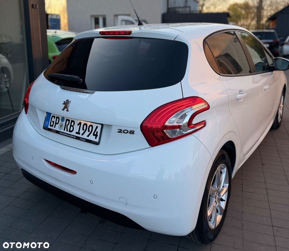 Peugeot 208 82 VTI Allure - 4