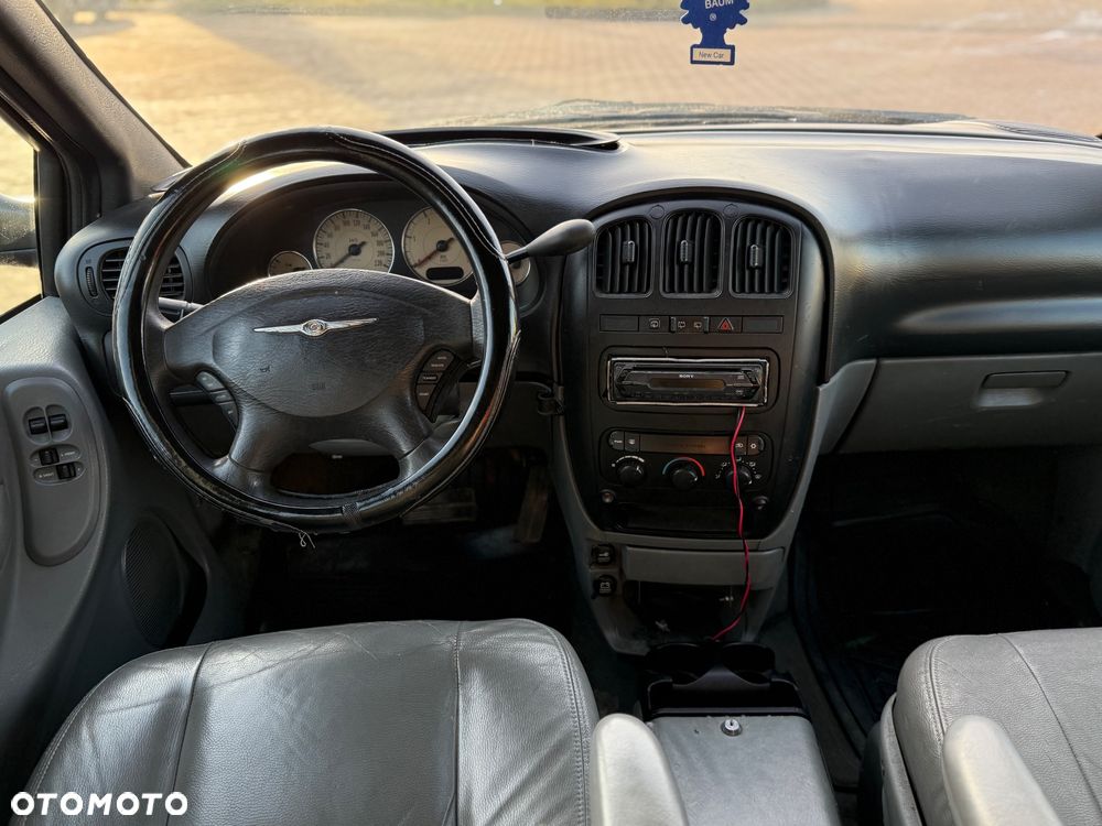 Chrysler Voyager 2.8 CRD Automatik Comfort - 25