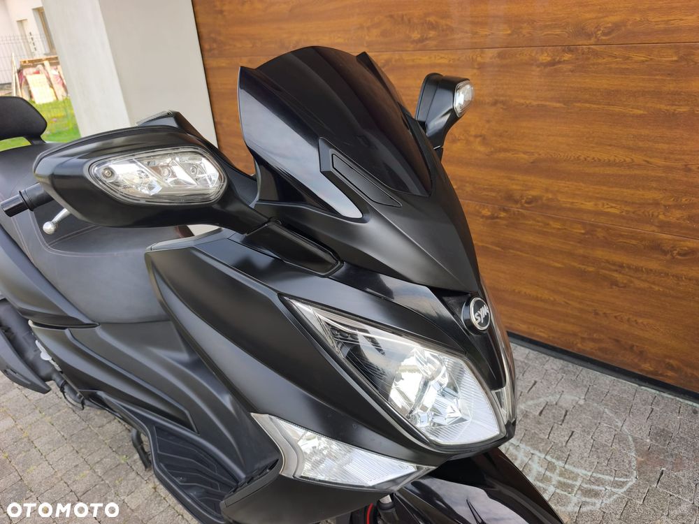SYM GTS - 19