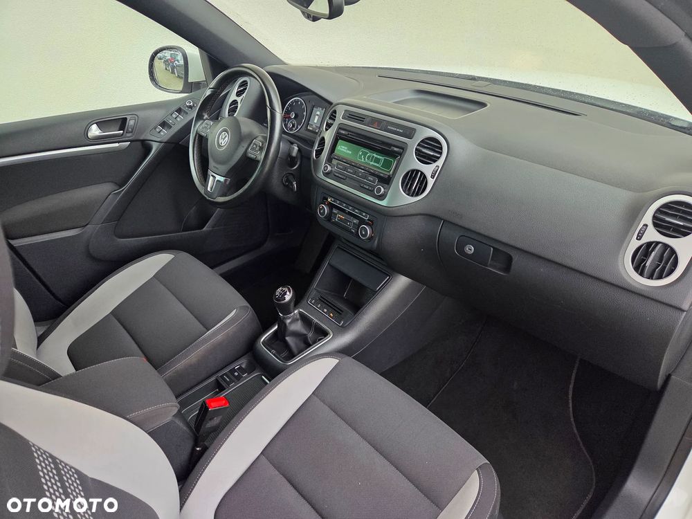 Volkswagen Tiguan - 10