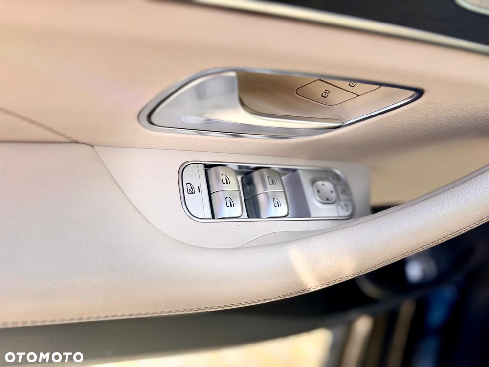 Mercedes-Benz GLS - 16