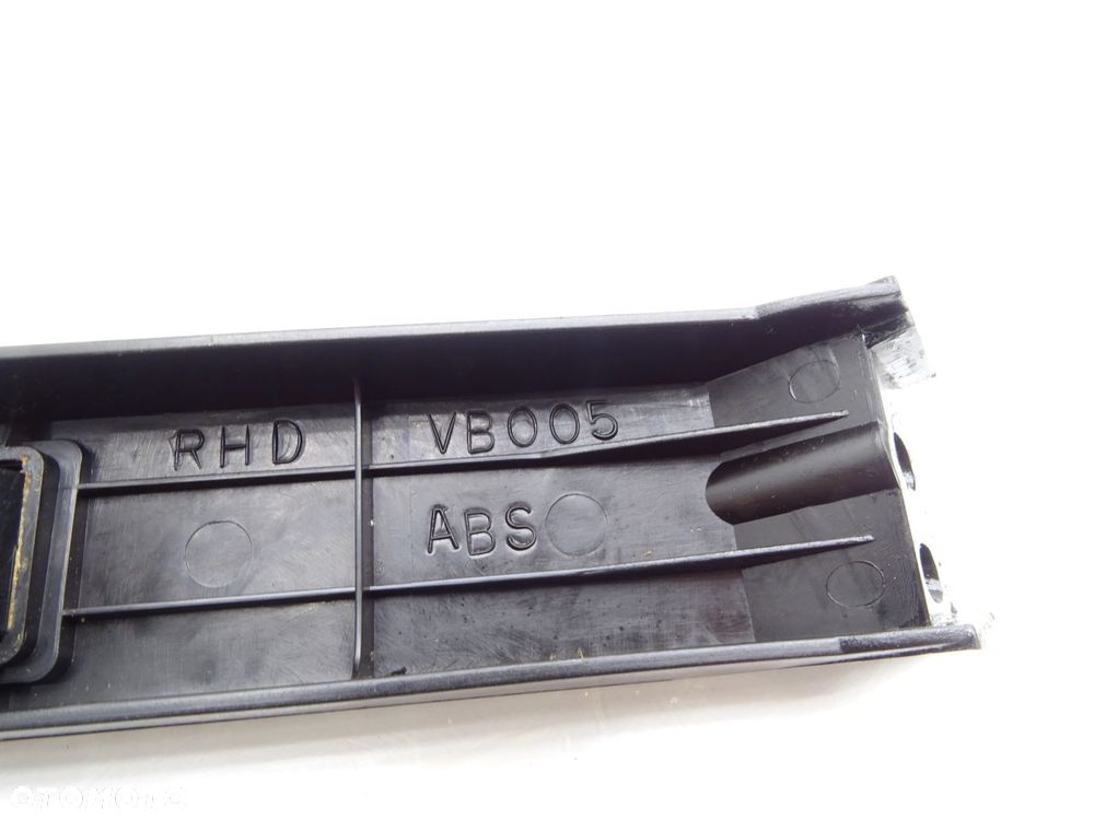 Przełączniki grzania foteli panel rhdvb005 nissan patrol gr y61 3.0 di - 6