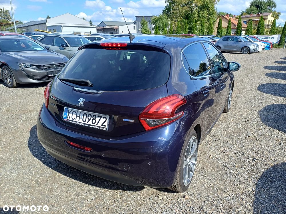 Peugeot 208 1.2 PureTech Allure S&S - 6