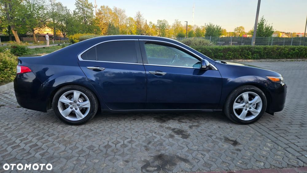 Honda Accord 2.2d Executive Nav - 9
