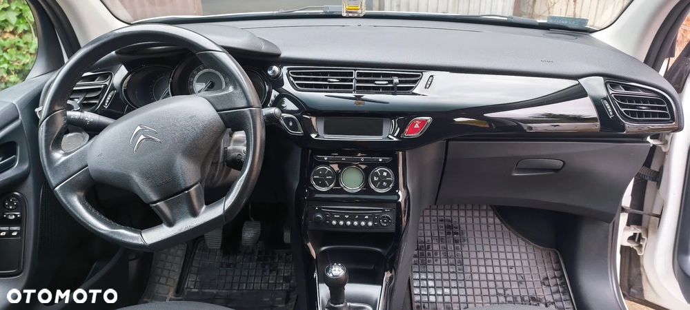 Citroën C3 1.2 PureTech Selection - 23